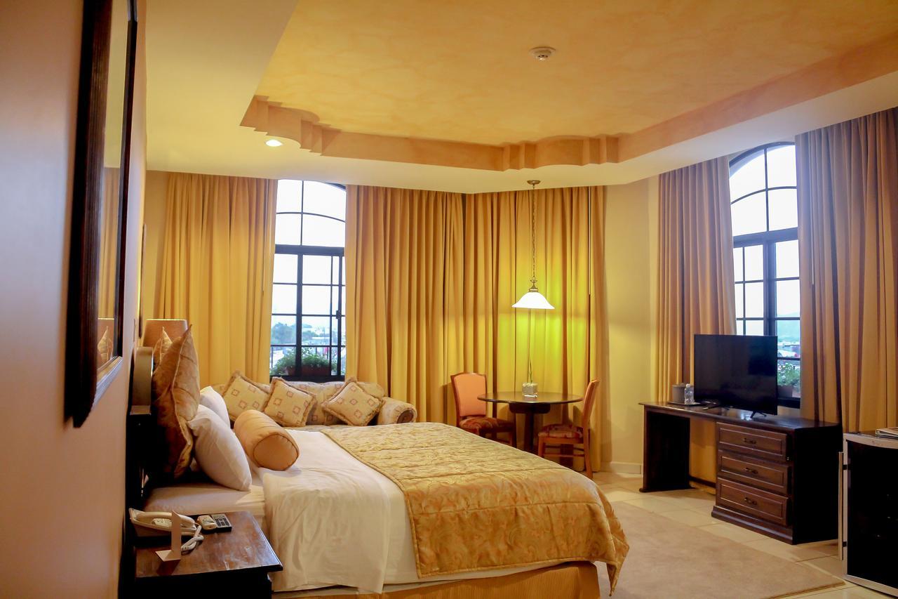 סן פדרו סולה Hotel Monteolivos מראה חיצוני תמונה