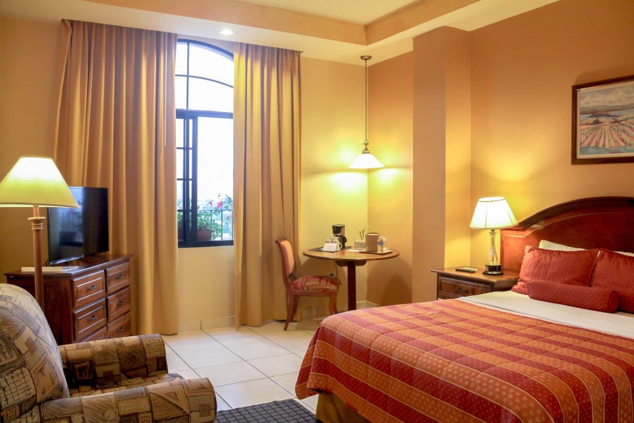 סן פדרו סולה Hotel Monteolivos מראה חיצוני תמונה