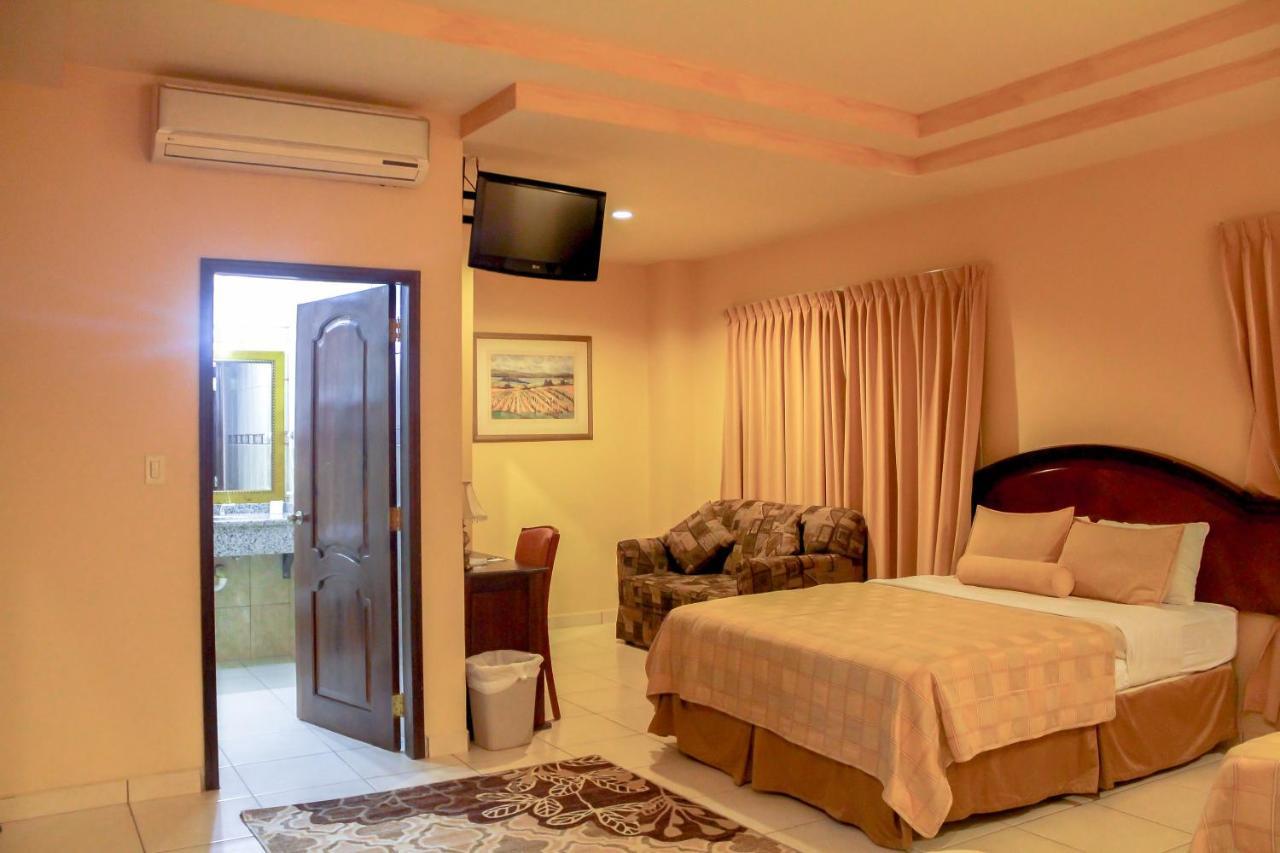 סן פדרו סולה Hotel Monteolivos מראה חיצוני תמונה
